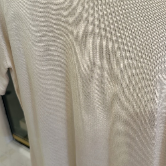 Breckenridge Cream Size Medium 100% Rayon Top - Picture 4 of 6